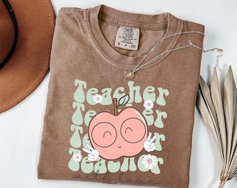 Teacher Appreciation T-shirt, Retro Apple Gift for Educators, Back to School Tee, Classroom Graphic Shirt, Fun Teacher Apparel, Unisex