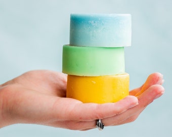 Barre revitalisante solide | Tous types de cheveux, cheveux bouclés, cheveux fins | Sans danger pour la couleur, Zéro déchet, Sans plastique, Végétalien, Sans huile de palme, Sans cruauté