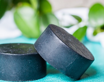 Activated Charcoal Solid Face Wash Soap Bar for All Skin Types | Zero Waste, Plastic Free, Vegan, Palm Oil Free, Cruelty Free