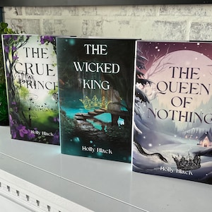 Folk of the Air Trilogy Special Edition Dust Jackets (The Cruel Prince, The Wicked King, The Queen of Nothing)