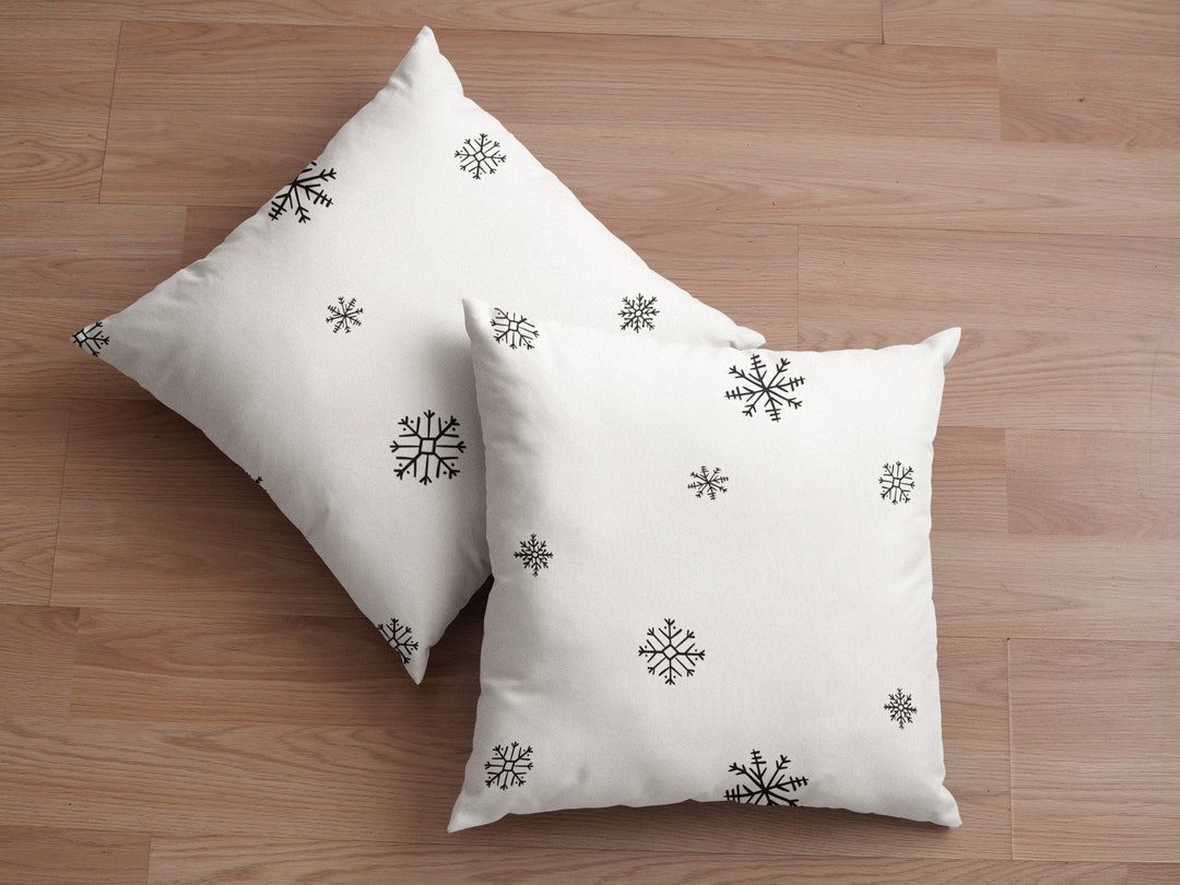 Outdoor Christmas Pillows, Christmas Outdoor Pillows, Snowflake Pillows