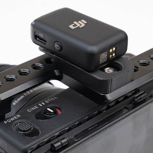 1/4-20 mount for DJI Mic/DJI Mic 2 Transmitter