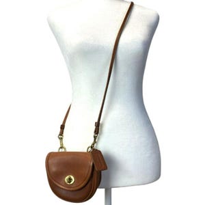 Vintage Camel Tan Leather Crossbody Bag Brown Flap Black Trim 90s Minimalist Vintage Leather Handbags Tan - Etsy main image 2