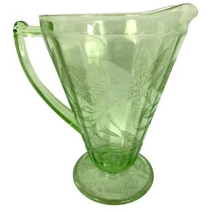Vintage Jeannette Depression Glass Pitcher Uranium UV Green Poinsettia Pressed