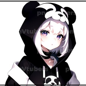 Puede incluir: Una chica de anime de pelo blanco y ojos azules que lleva una sudadera con capucha de panda en blanco y negro. La sudadera tiene una cara de panda en la parte delantera y orejas de panda en la capucha.