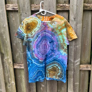 Geode tie dye, tie dye, hippie, hippie clothe, unique tie dye, men’s, women’s, gifts