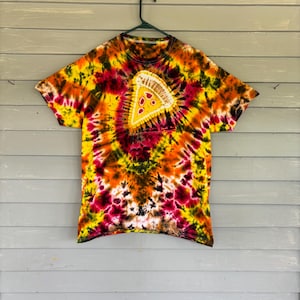 Slice of pizza tie dye, size x-large, handmade, dharma dyes, hippie, 100% cotton, fruit of the loom, pizza lovers
