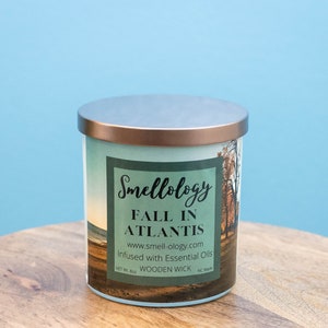 Fall in Atlantis,  Wooden Wick Coconut Candle, Refreshing/Clean/Spicy Scented Candle