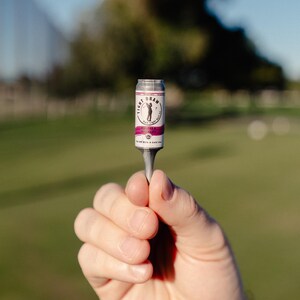 Set di tee da golf a forma di lattina di birra - Idee regalo natalizie a tema golf, regali divertenti per uomini, regalo per il Secret Santa, accessori da golf originali immagine 7