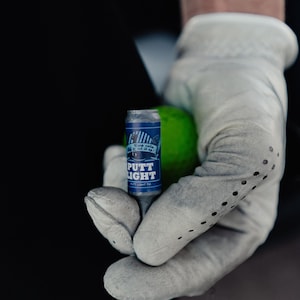 Set di tee da golf a forma di lattina di birra - Idee regalo natalizie a tema golf, regali divertenti per uomini, regalo per il Secret Santa, accessori da golf originali immagine 9