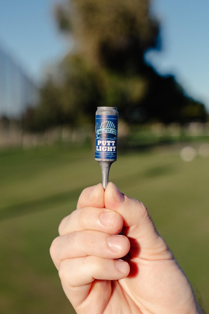 Set di tee da golf a forma di lattina di birra - Idee regalo natalizie a tema golf, regali divertenti per uomini, regalo per il Secret Santa, accessori da golf originali immagine 10