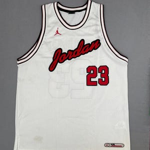 Vintage Nike Jordan Brand #23 Jersey White Red, Air Jordan Chicago Bulls - XL