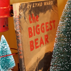 Vintage The Biggest Bear Book. Children&#39;s book. Good Condition