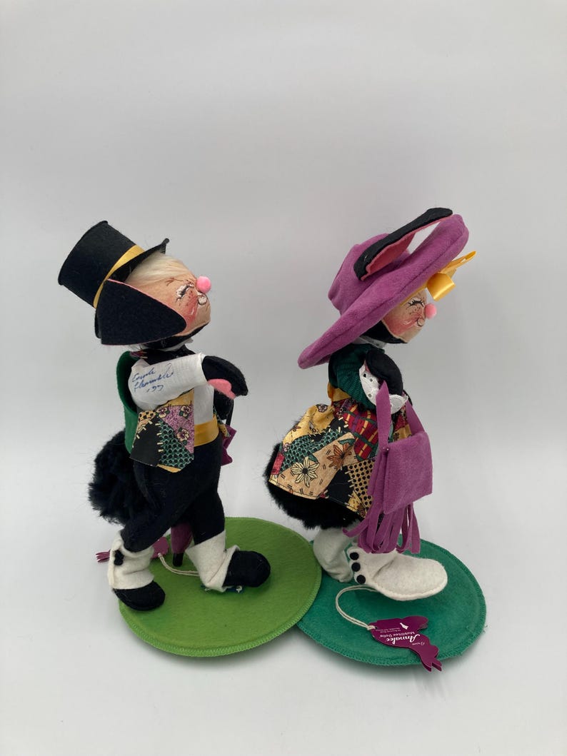 Annalee Victor and Victoria Bunny Dolls Easter Bunny Dolls Mobiltree Meredith NH 1998 12” tall w/ Tags (See Description) image 2