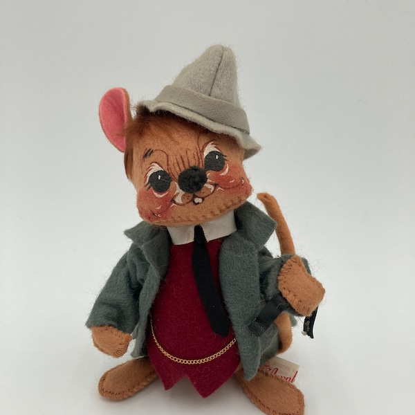 Annalee Business Man Mouse Doll Missing Briefcase Mobiltree Meredith NH 1989 6” tall No Tags