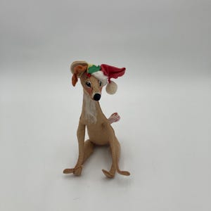Annalee Reindeer Doll w/ Santa Hat Christmas Reindeer Mobiltree Meredith NH 1986 7” tall No Tags (See Description)