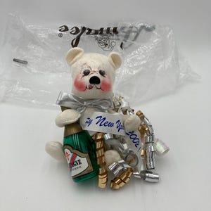 Annalee Toast to the New Year Bear Doll Missing Cup Happy New Year 2002 Mobiltree Meredith NH 5” tall No Tags (See Description)
