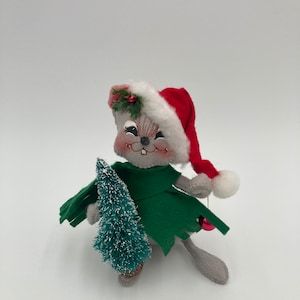 Annalee Christmas Mouse Doll w/ Santa Hat and Tree Mobiltree 6” tall No Tags