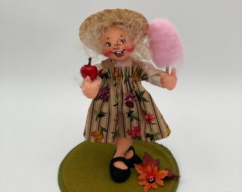 Annalee Cotton Candy Lady Puppe mit Zuckerwatte und Apfel, Mobiltree Meredith NH 1998, 7 Zoll groß, ohne Etikett