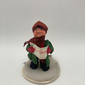 Annalee Boy Caroler Doll w/ Sheet Music Mobiltree Meredith NH 1989 7” tall w/ Tag