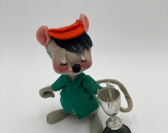 Annalee Maus Puppe w / Red Hat and Trophy Mobiltree Meredith NH 6 "groß