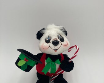 Annalee Panda Bear Doll Christmas Panda Bear Doll w/ Top Hat and Candy Cane Mobiltree 2009 9” tall No Tags