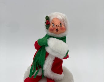 Annalee Mrs Claus Doll Mrs Santa Mobiltree Meredith NH 1990 7" di altezza Nessuna etichetta