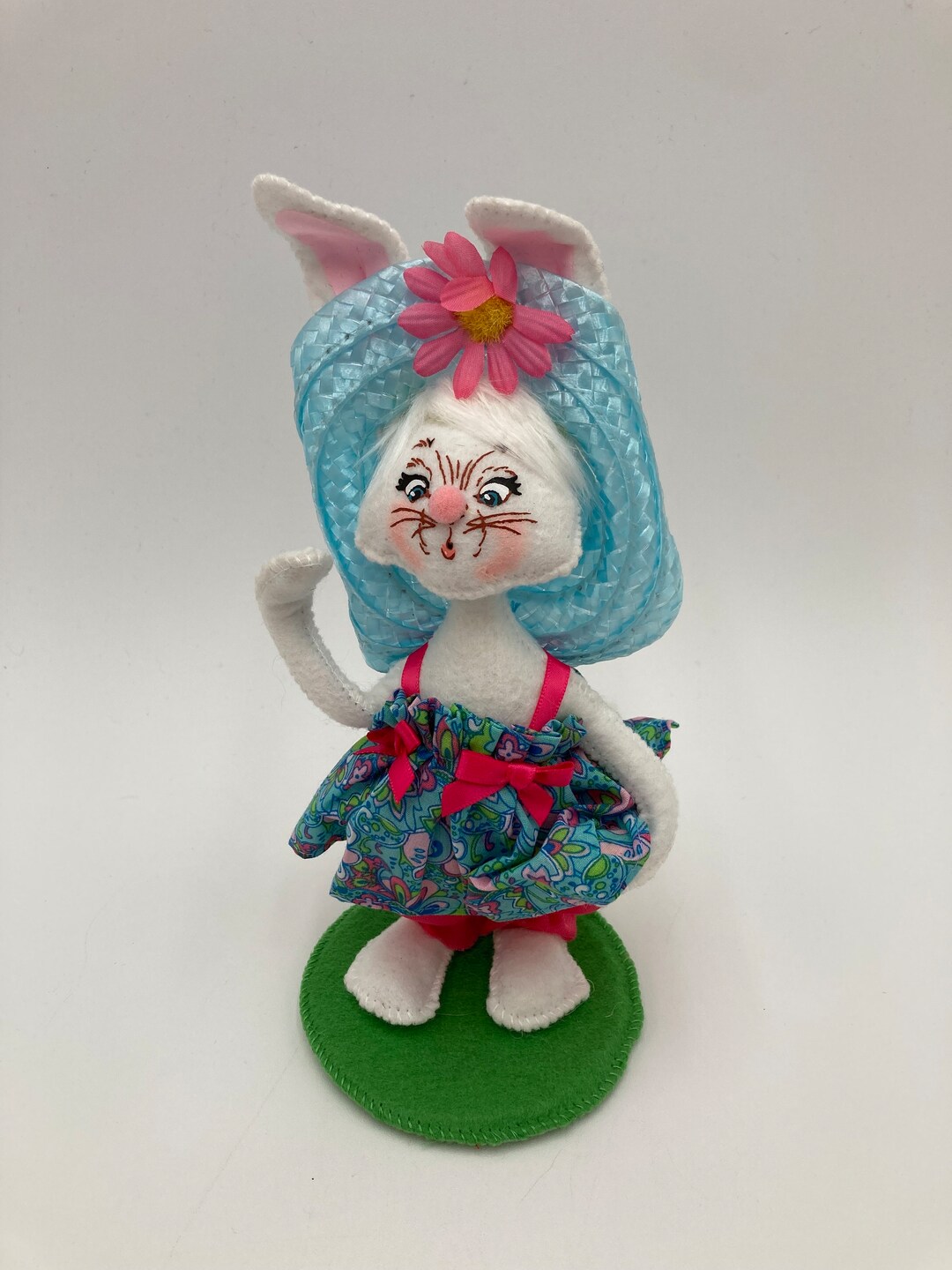 Annalee Easter Girl Bunny Doll W/ Blue Hat Mobiltree 2013 8” Tall No ...