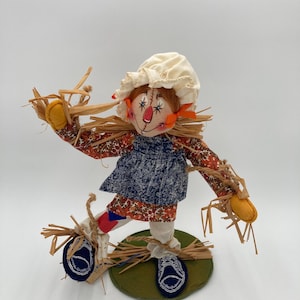 Annalee Scarecrow Girl Doll Halloween Scarecrow Mobiltree Meredith NH 1994 12” tall No Tags