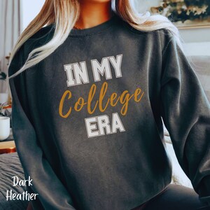 College Sweatshirt, Vintage Sweatshirt, College Letters Sweatshirt, Retro Sweatshirt, University Shirt, School Sweatshirt, Oversized Sweater