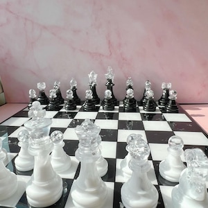 Customizable Epoxy Resin Chess Set, Handmade Chess Set, Unique Chess Set, Unique Gift Chess, Luxury Chess Set