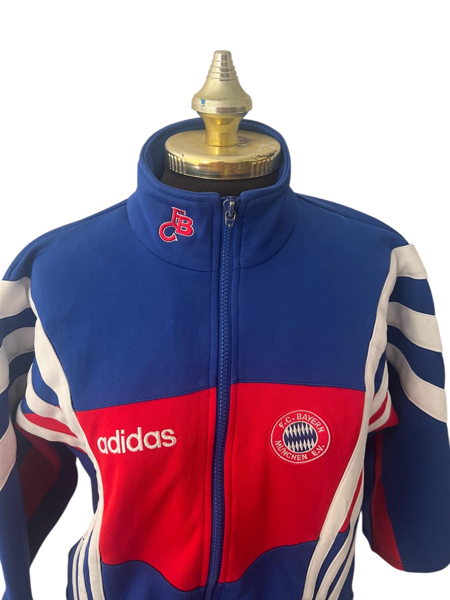 00s adidas BAVERN MUNCHEN ナイロンジャケット　サッカー adidas ビッグサイズ サッカーチーム ナイロンジャケット ブルー