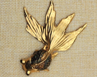 Vintage Goldfish Brooch • Gold Tone Enamel Koi Fish Pin • Japanese Export Style Statement Brooch • World Traveler Jewelry • 1970s
