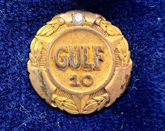 VINTAGE Gulf Oil Employee Award Pin. 10 years. 10k Gold w/ Diamond