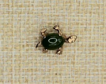VINTAGE Turtle Brooch Pin . Green Cabochon Stone . Goldtone Figural Animal Jewelry . Nature Lover Gift