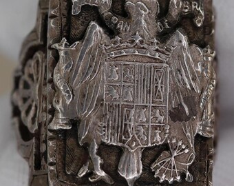VINTAGE Heavy Handcrafted Silver Heraldic Ring - Spanish Coat of Arms - Size 9