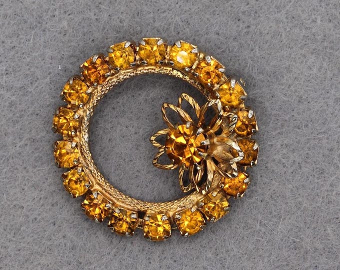 VINTAGE Amber Rhinestone Wreath Brooch with Floral Accent