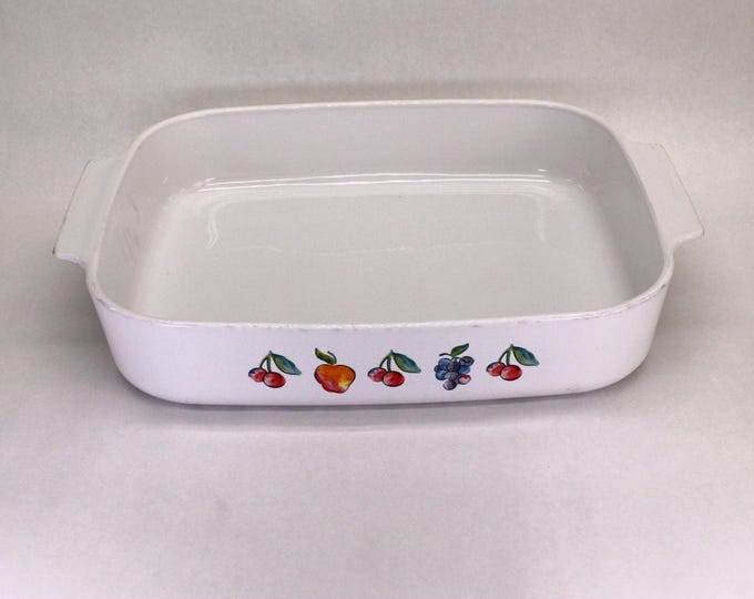 VINTAGE CorningWare 12-1/2 x 10-1/2" Open Roaster. A-21-B-N Fruit Basket