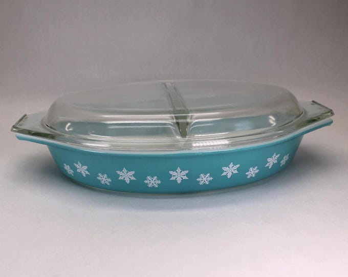VINTAGE MCM Pyrex Cinderella Oval Divided Serving Dish- Turquoise w/ White Snowflake