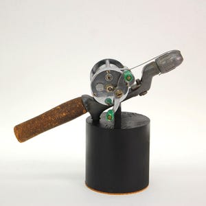 Pflueger Akron 1893 - Etsy