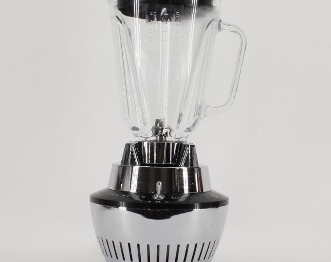 VINTAGE MCM Hamilton Beach Liquid-Blender Model 215. Refurbished.