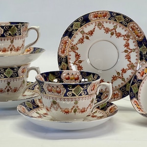 ANTIQUE Clyde Pottery Imari Style Teacup & Saucer 4-piece Set. Pattern 2586 with Bold Transfer and Gilding. Scottish Porcelain.