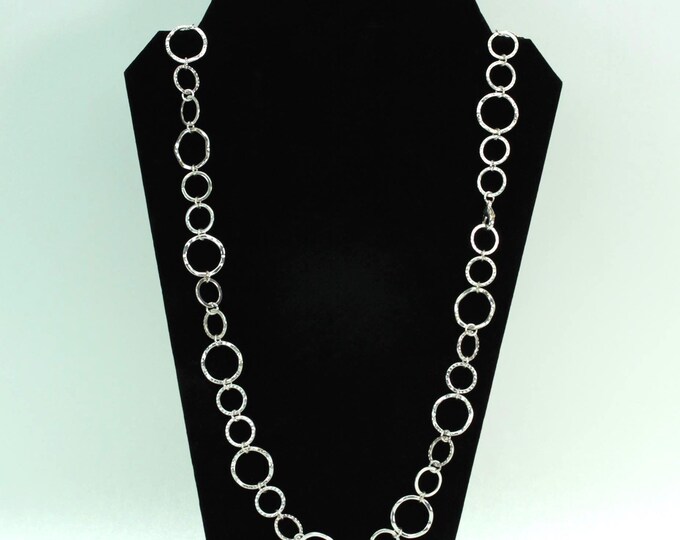 VINTAGE • Silver Tone Circle Necklace • Modern Geometric Necklace • Layered Ring Necklace • Contemporary Jewelry