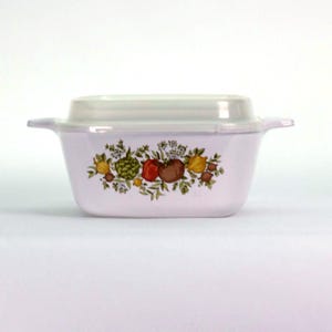 VINTAGE Corning Ware Spice of Life Petite Pan – P-41-B – Made in USA