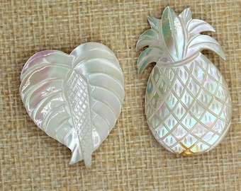 VINTAGE Your Choice Hawaiian Mother of Pearl Brooch . Carved Anthurium or Pineapple . Genuine Shell Pin