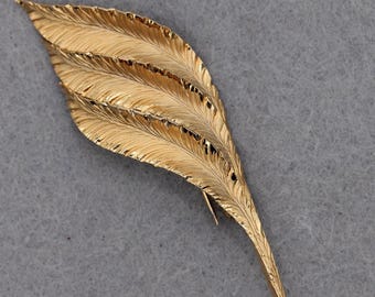 VINTAGE Waco 12K Gold Filled Triple Leaf Brooch