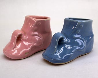 VINTAGE Ceramic Baby Shoe w/Tongue Planter.  Blue or Pink.