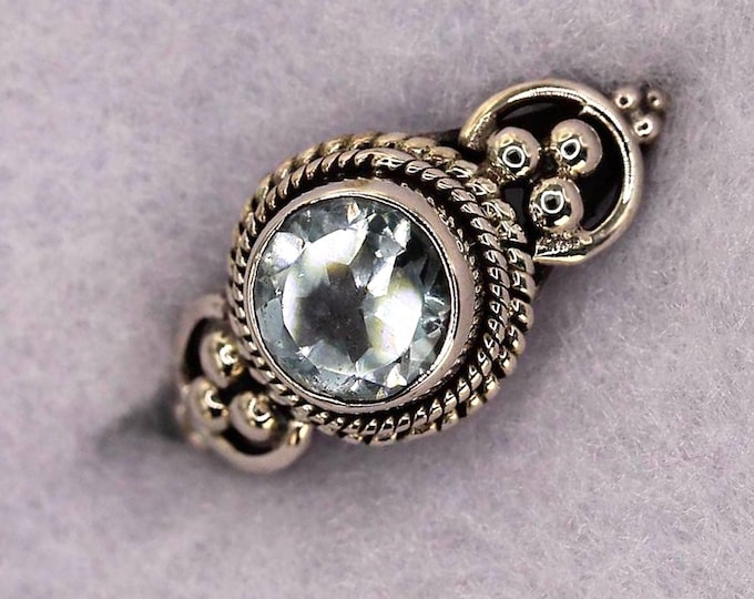 VINTAGE Sterling Silver Light Blue Gemstone Ring - Size 7