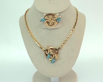 VINTAGE Gold Tone Necklace and Brooch Set . Faux Pearl Blue Rhinestone Jewelry . Matching Vintage Set
