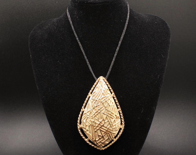 VINTAGE Sarah Coventry Pendant Brooch – Bold Textured Teardrop Design